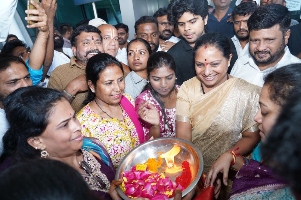 A grand welcome for Kalvakuntla Kavitha in Tirupati.