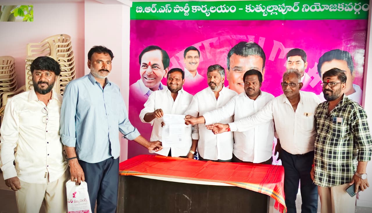 MLA Vivekananda distributed checks from the Chief Minister's Relief Fund to the beneficiaries.