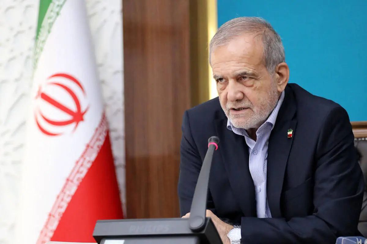 మసౌద్ పెజెష్కియన్ 'కొత్త యుద్ధ దశ' గురించి హెచ్చరిస్తూ, అధునాతన క్షిపణి దాడులను సంకేతం చేశారు.