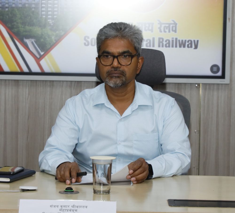 Review meeting on security in South Central Railway.