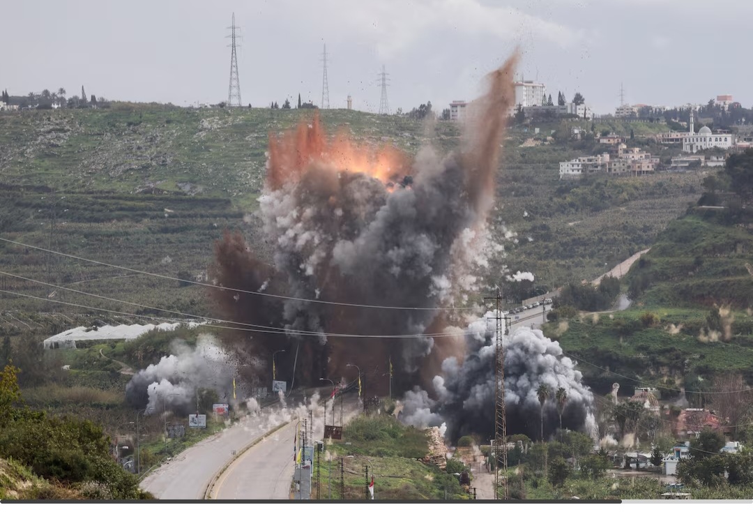 Trump Pauses Iran Power Plant Strikes Amid Ongoing Diplomatic Talks