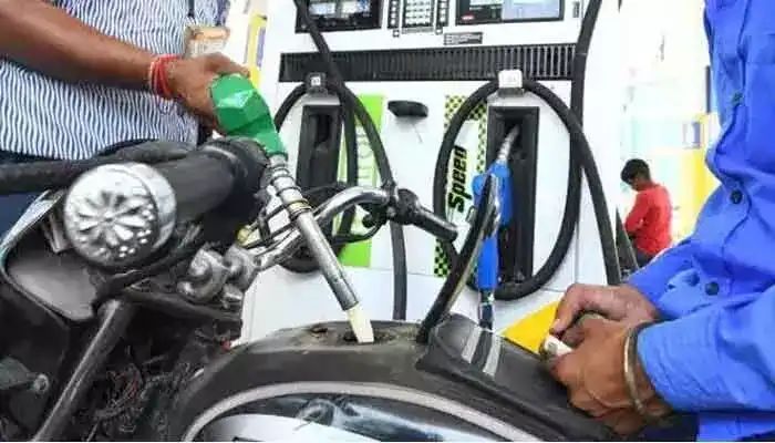 Pakistan Fuel Crisis: Petrol Price Soars to PKR 534/Litre Amid Severe Shortage ce