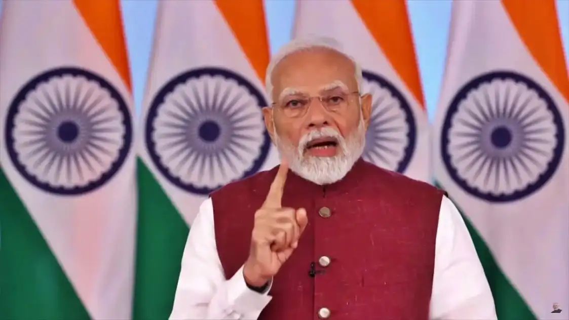 West Asia War Impact Deepens: Fuel Crisis Fears Rise as PM Modi Calls Emergency Meeting