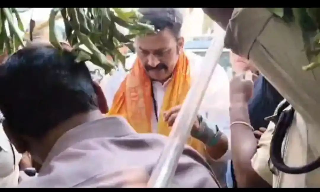 Tension in Andhra Pradesh: Protesters Target Deputy Speaker Raghurama Krishnam Raju During Temple Visit