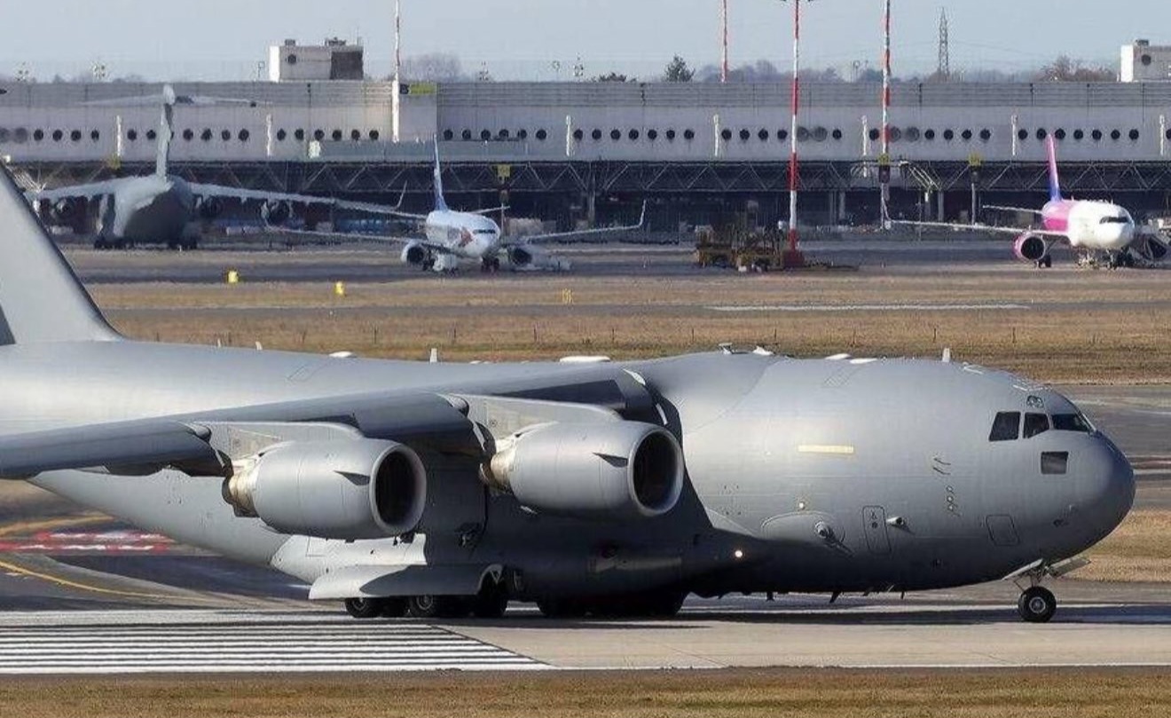 US Air Force C-17 Emergency Landing in Turkey