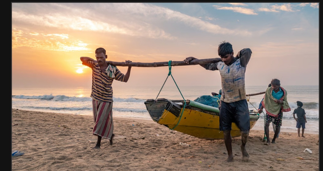 India Applauds Fishermen: Coastal States Drive Self-Reliance in Blue Economy