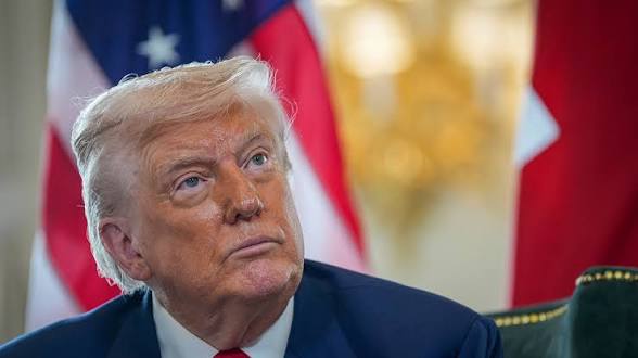 Breaking News: Donald Trump Calls Emergency Meeting — Markets on Edge