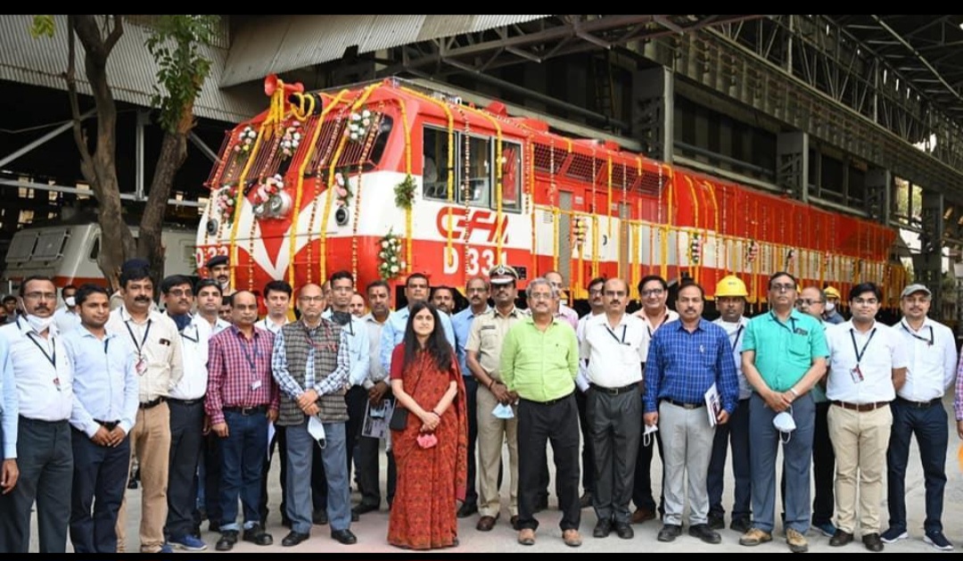 India Delivers Final Locomotives to Mozambique, Showcasing Global Rail Manufacturing Strength