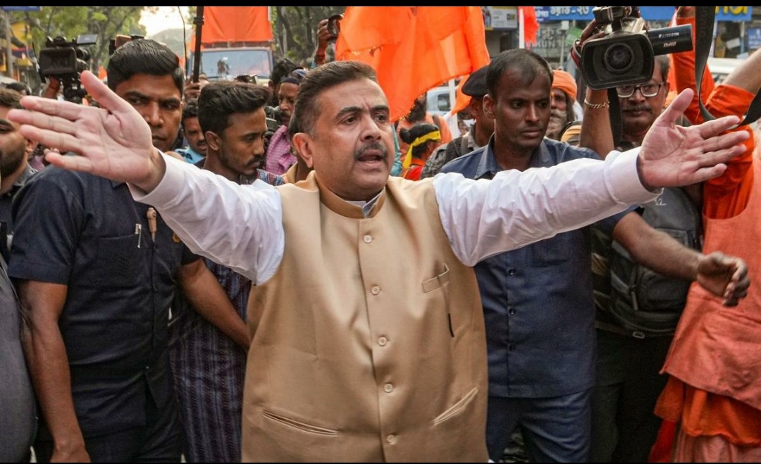 MENTOR बनाम PROTÉGÉ: SUVENDU ADHIKARI की उन्नति ने पश्चिम बंगाल की राजनीति में ममता बनर्जी के लिए सीधी चुनौती पेश की है।