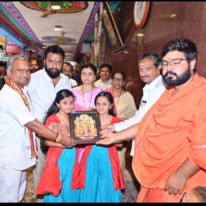 AP Labour Minister Vasamsetti Subhash Offers Prayers at Indrakeeladri Temple