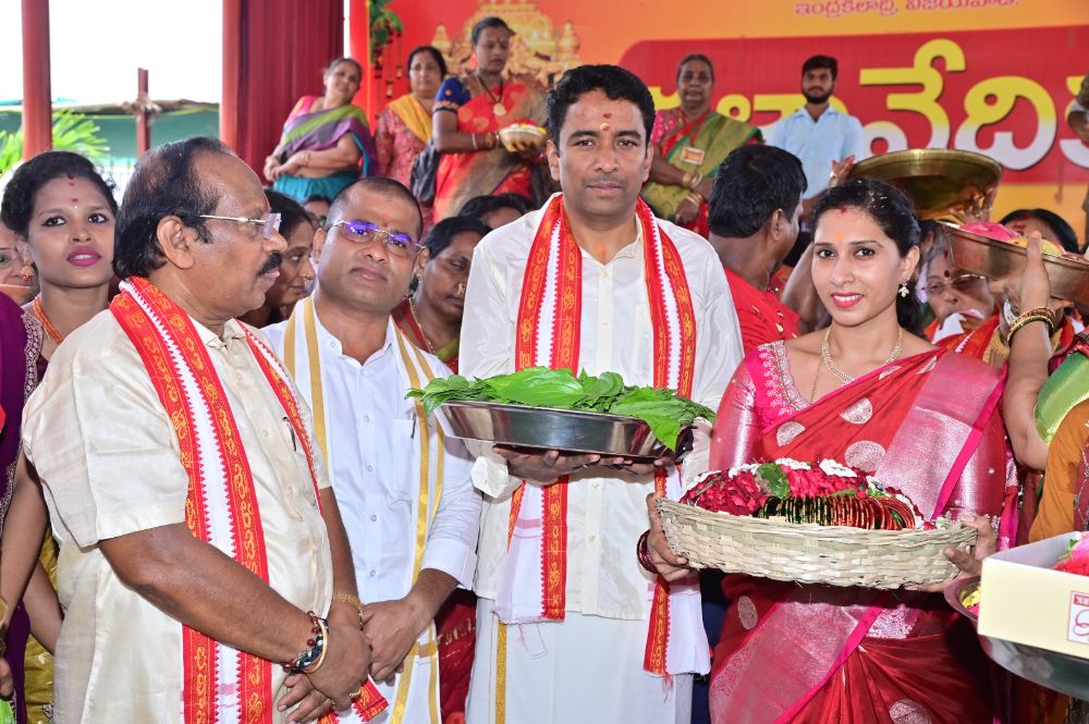 NTR District Collector Offers Ashada Sare Prayers at Sri Kanaka Durga Temple