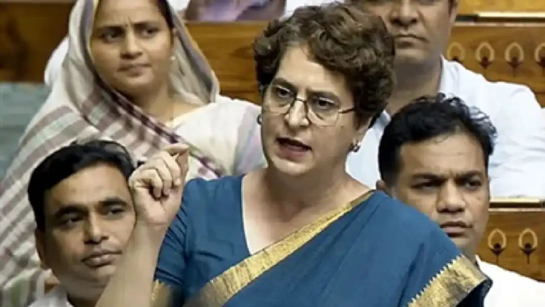 Priyanka Gandhi Slams Police Action on Student Protesters, Questions Centre Over Lathi Charge